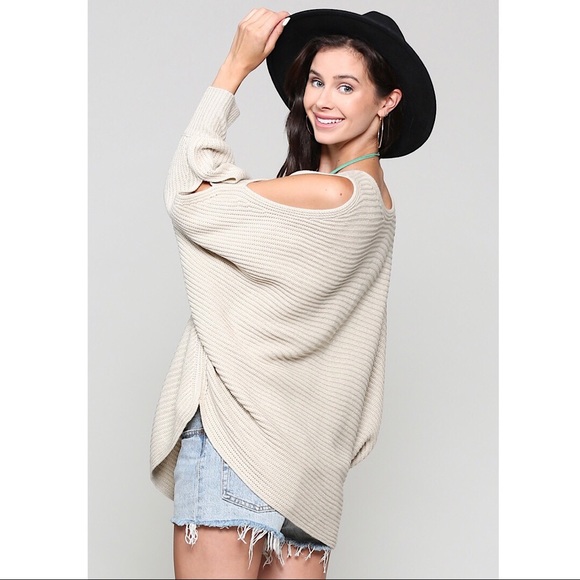 KYEMI • Oversize Cold Shoulder Batwing Sweater - Picture 5 of 5